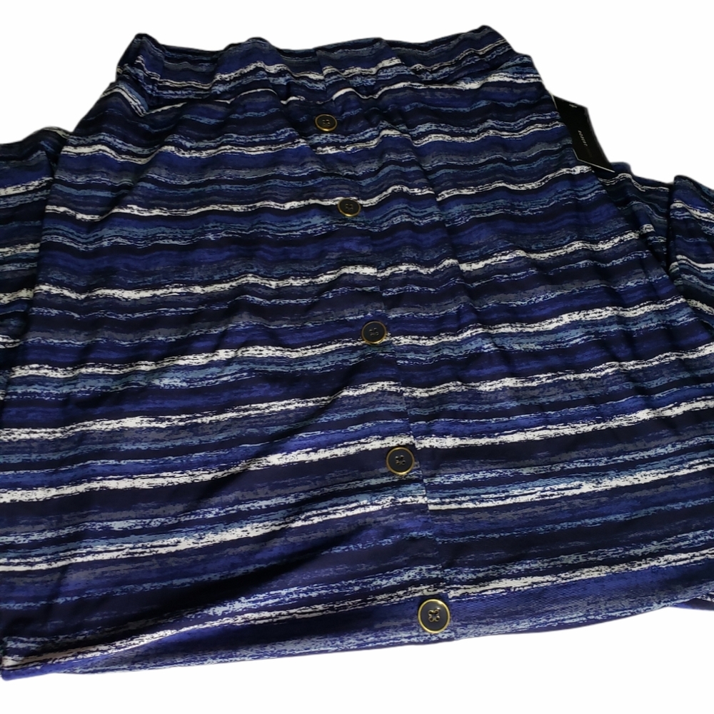 Womens Robert Louis Silky Knit Placket Front Strip - Picture 3 of 3